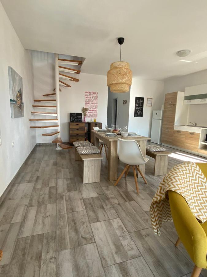 Apartment Valentina Кленовица Экстерьер фото