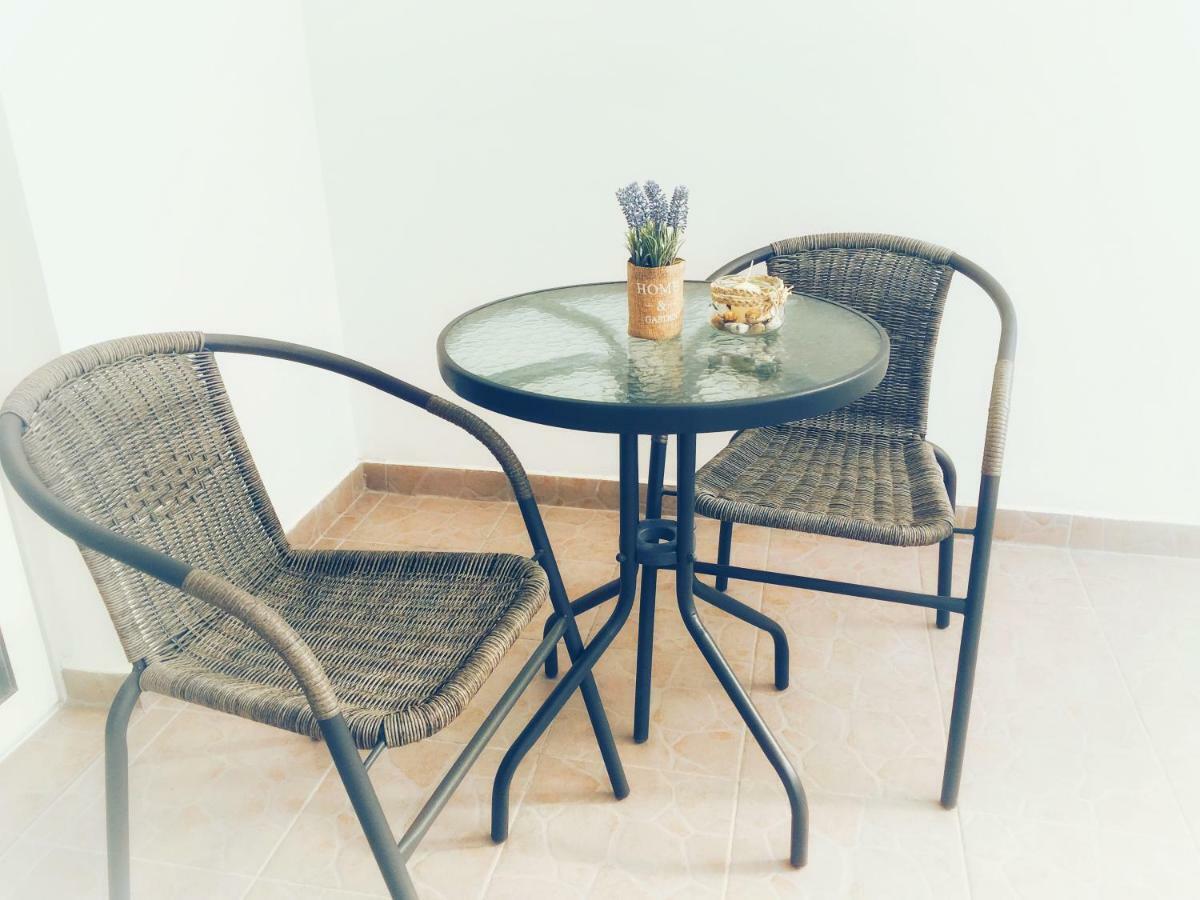 Apartment Valentina Кленовица Экстерьер фото