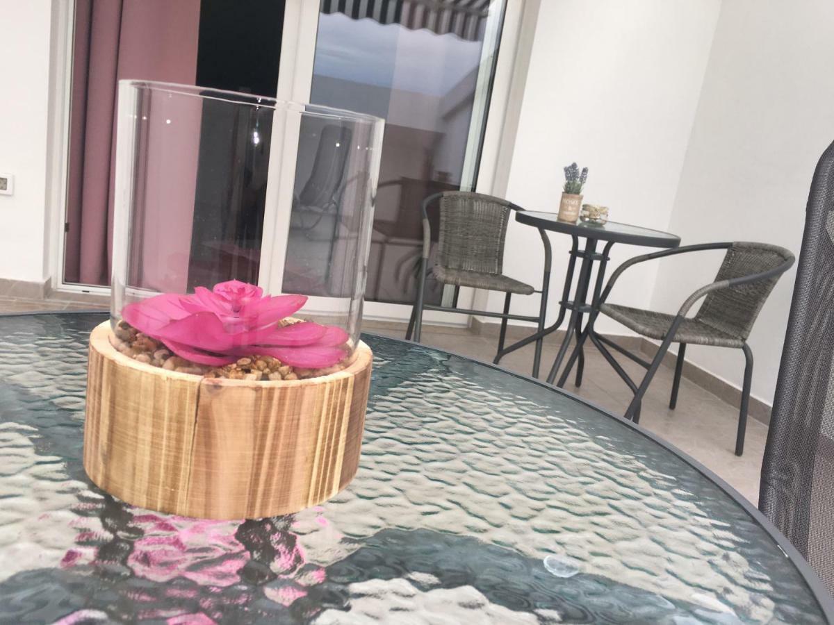 Apartment Valentina Кленовица Экстерьер фото